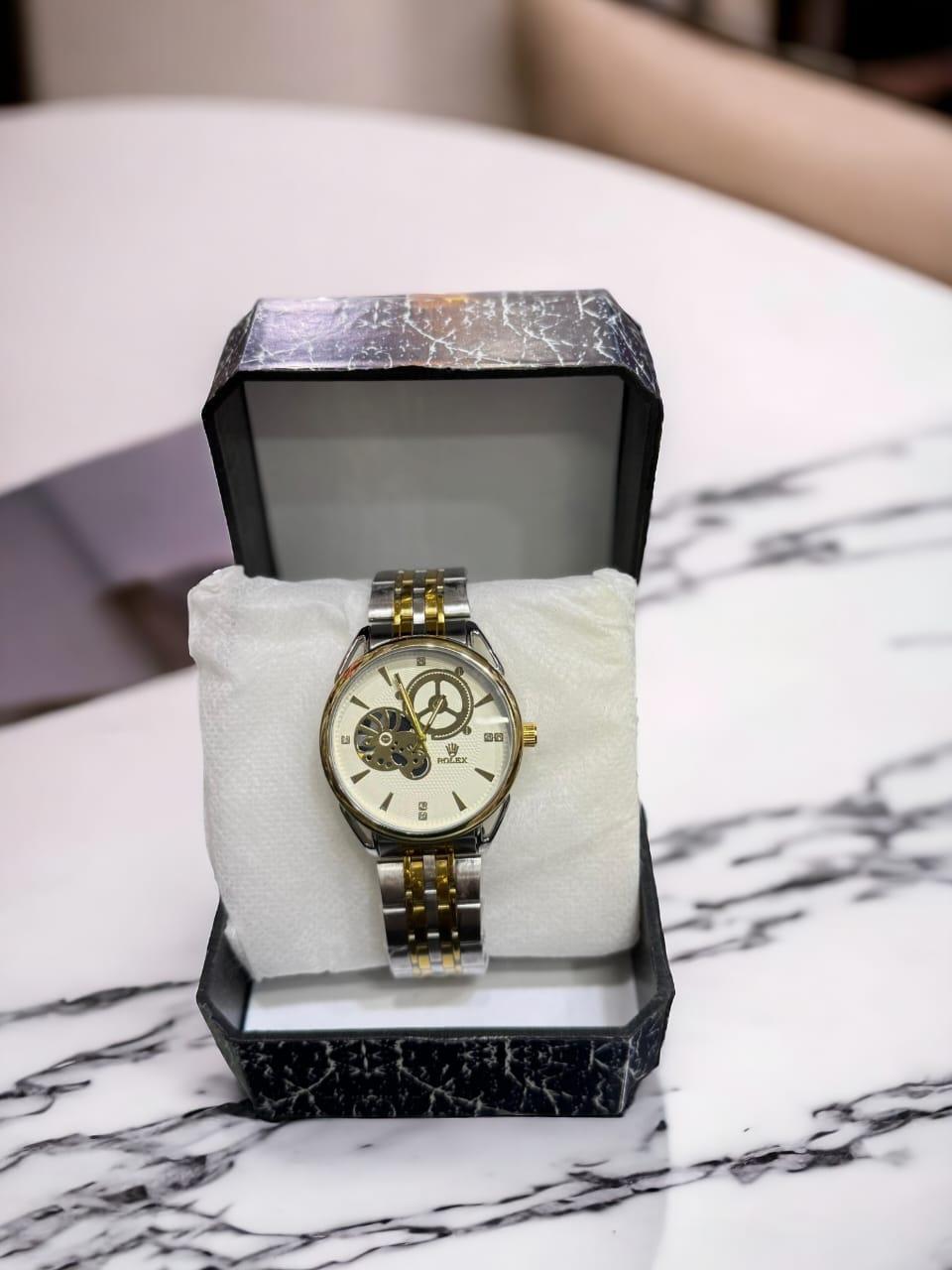 Men's quartz silver analogue watch