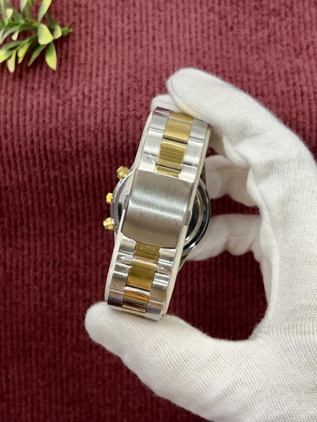 Men’s Chronograph Watch with Stainless Steel Chain – 1 PCS